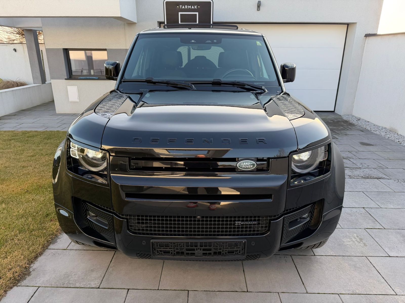 Land Rover Defender 110 X-Dynamic SE LED NAVI LEDER foto 2