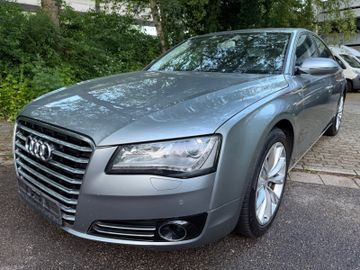 Audi A8 - 1