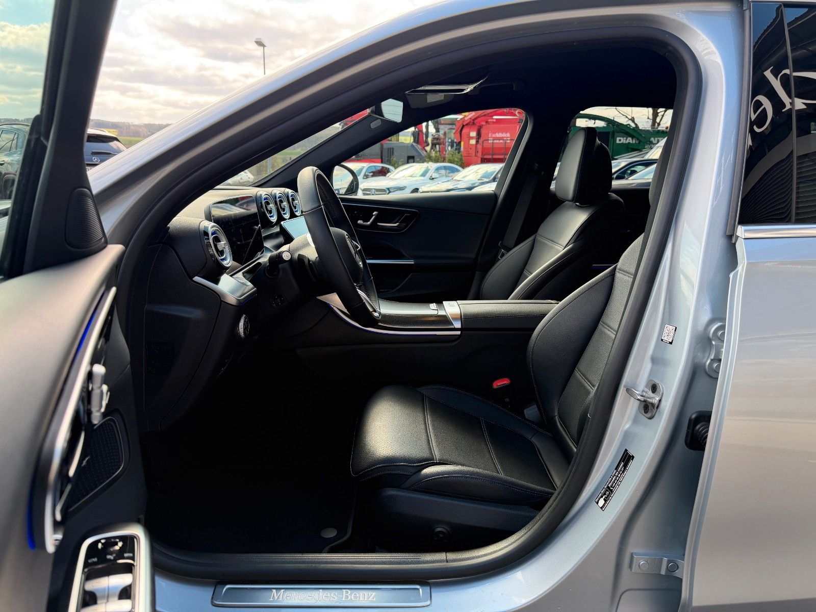 Fahrzeugabbildung Mercedes-Benz C 220d T 4M Avantgarde+Distr+AHK+Memory+360+uvm.