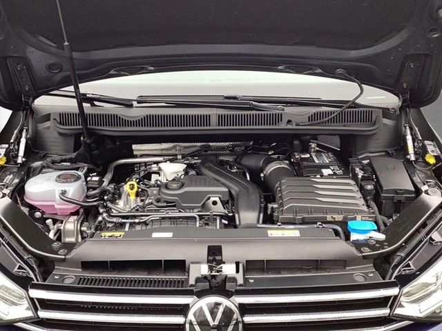 Fahrzeugabbildung Volkswagen Touran Comfortline Navi LED ACC SH AHZV