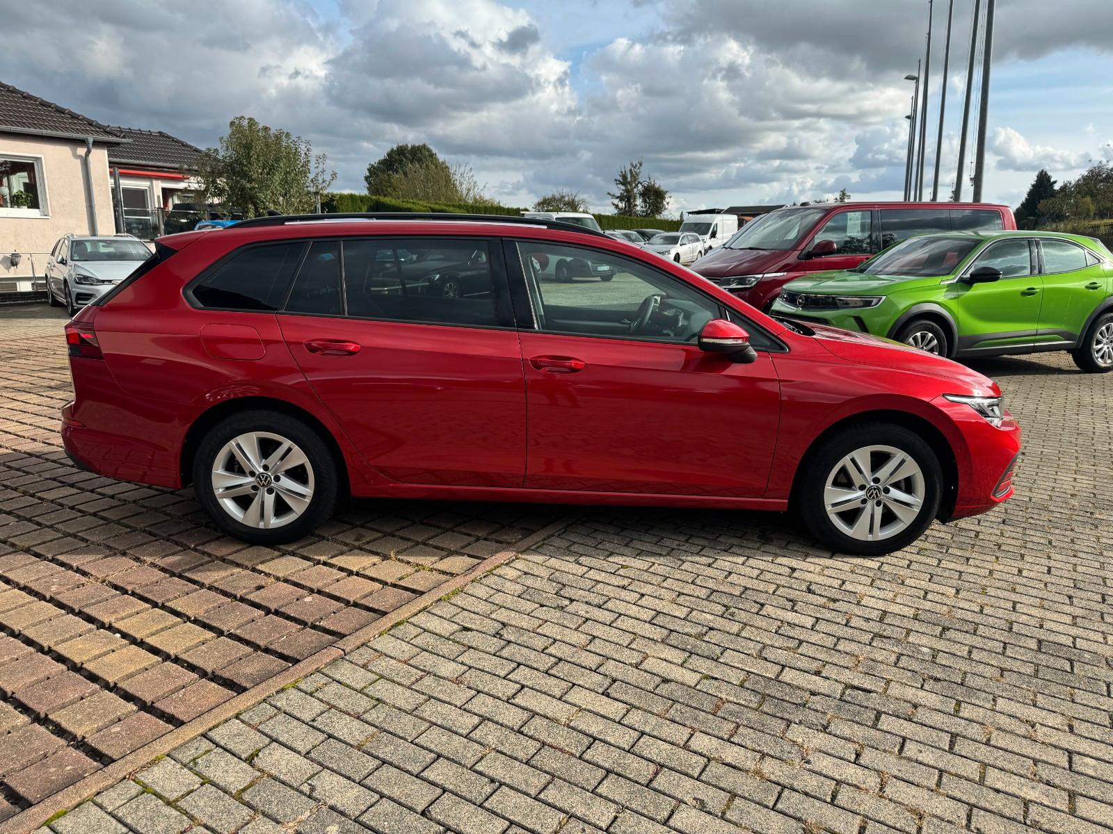 Volkswagen Golf VIII Variant Life, миниатюра 6