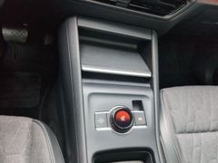 VW Tiguan 1.5 eTSI Life /Pano/LenkradHeiz./ACC/HuD