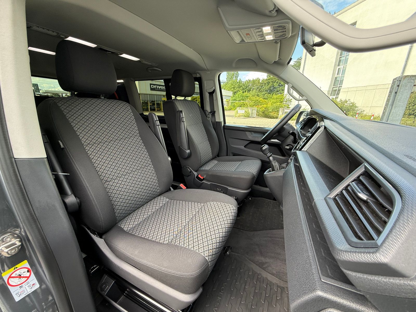 Volkswagen T6.1 Multivan 2.0TDI KLIMA StHz.CARPLAY DREHSITZ foto 12