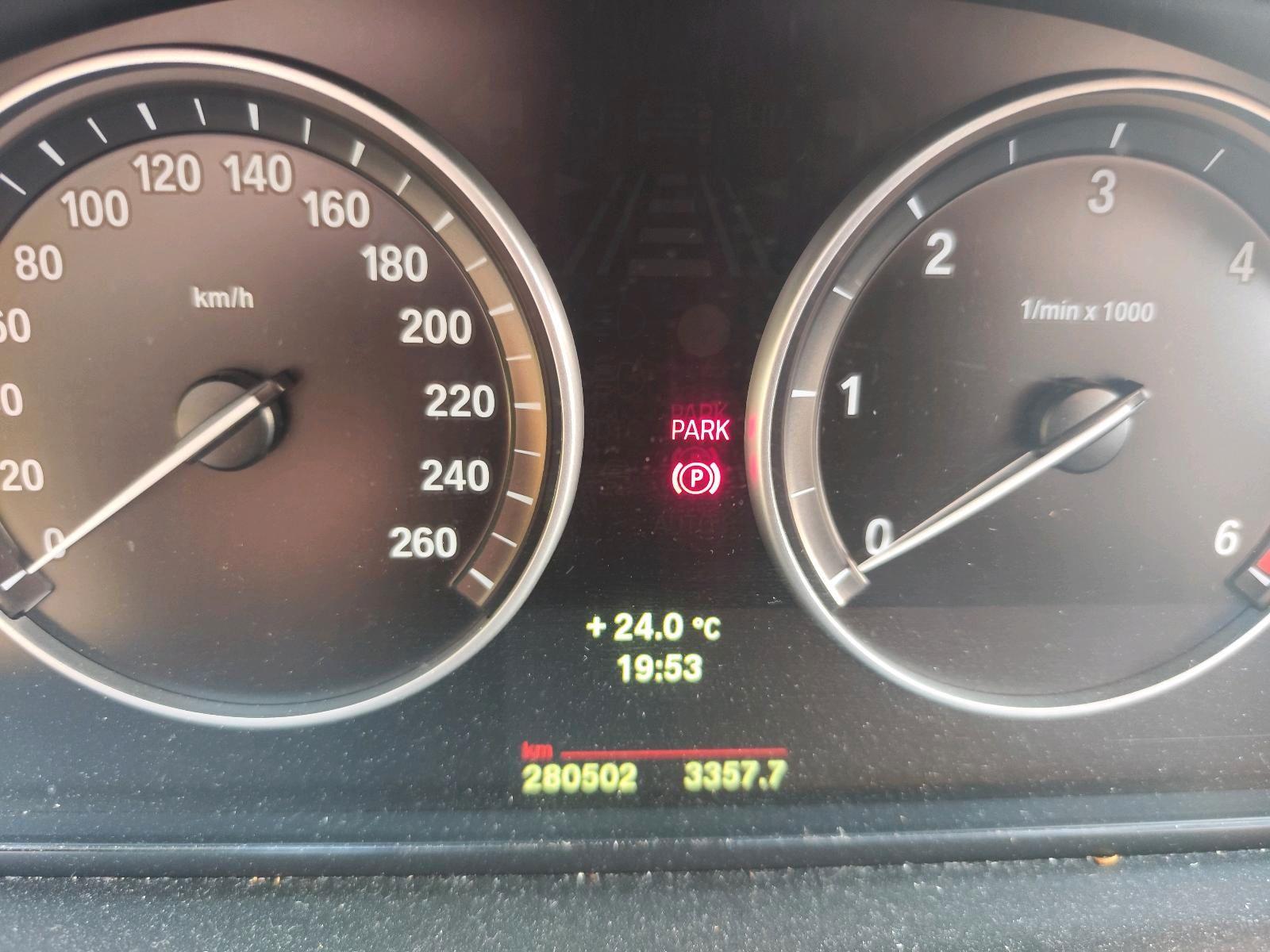 BMW 525 2014 — photo 7