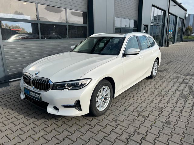 BMW 320d Touring LuxuryLine AUT AHK PANO LED DAB