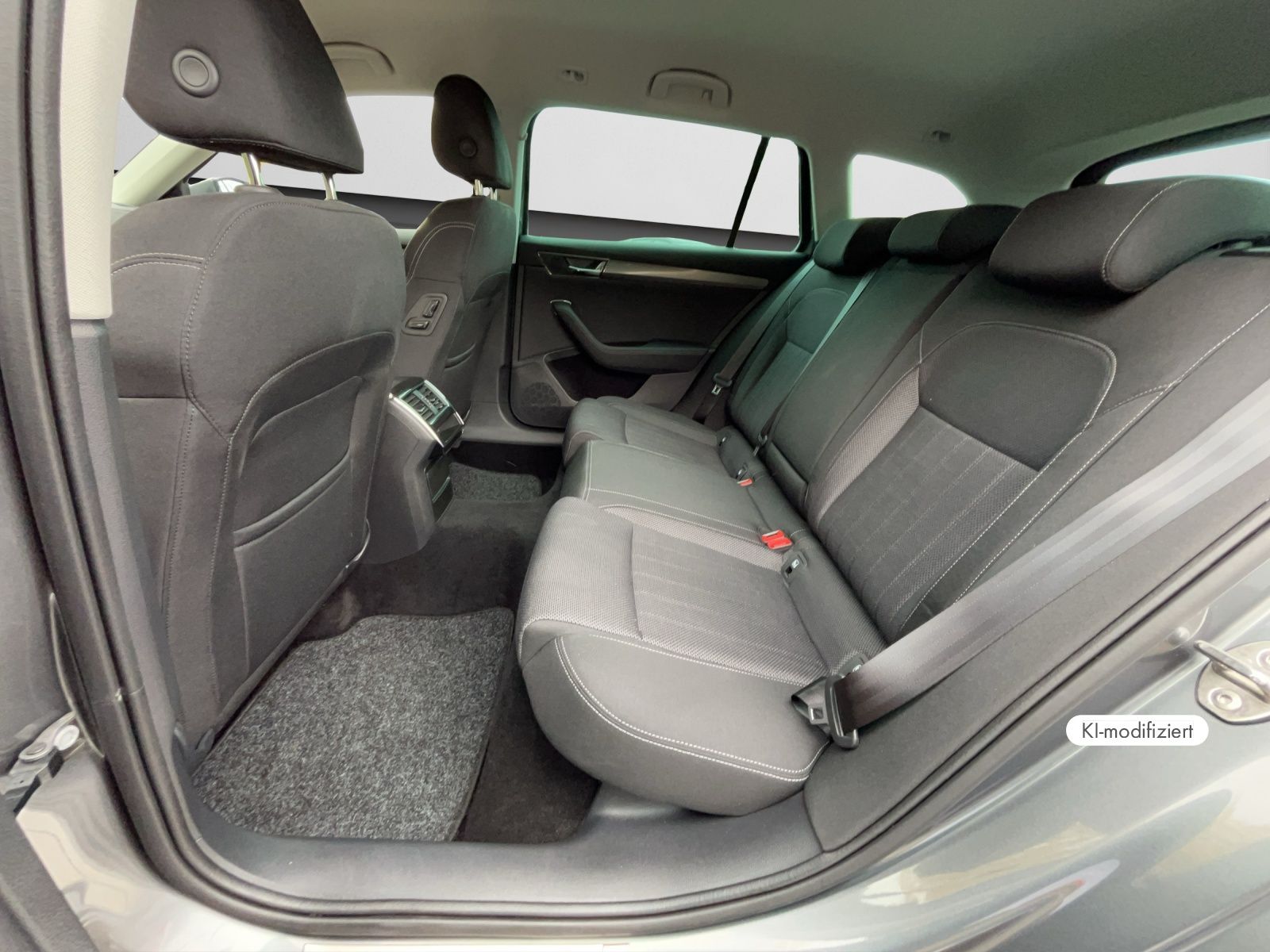 Skoda Superb - Bild 15