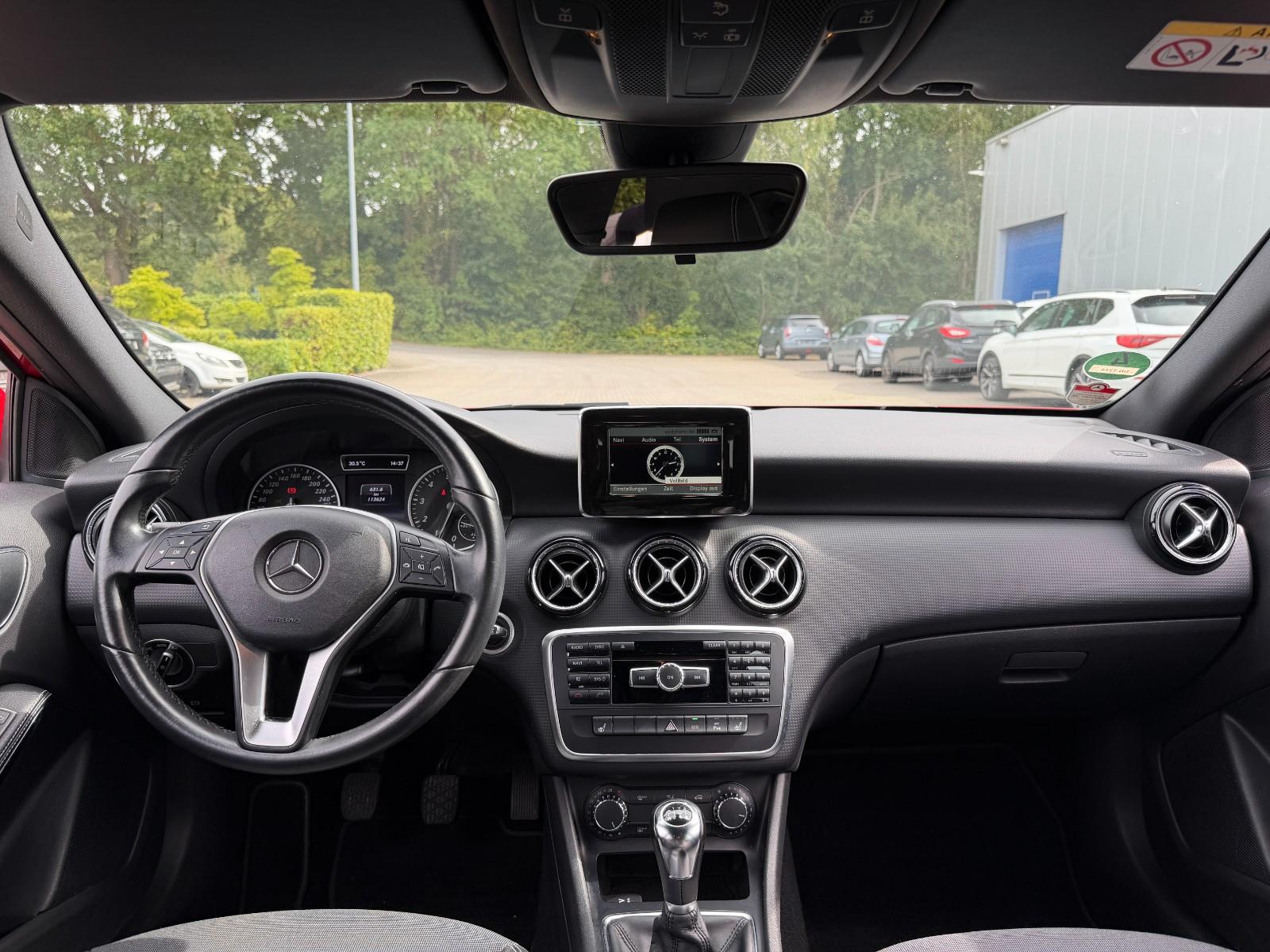 Mercedes-Benz A 180 BlueEfficiency Garantie *Navi*PDC*Bi Xenon