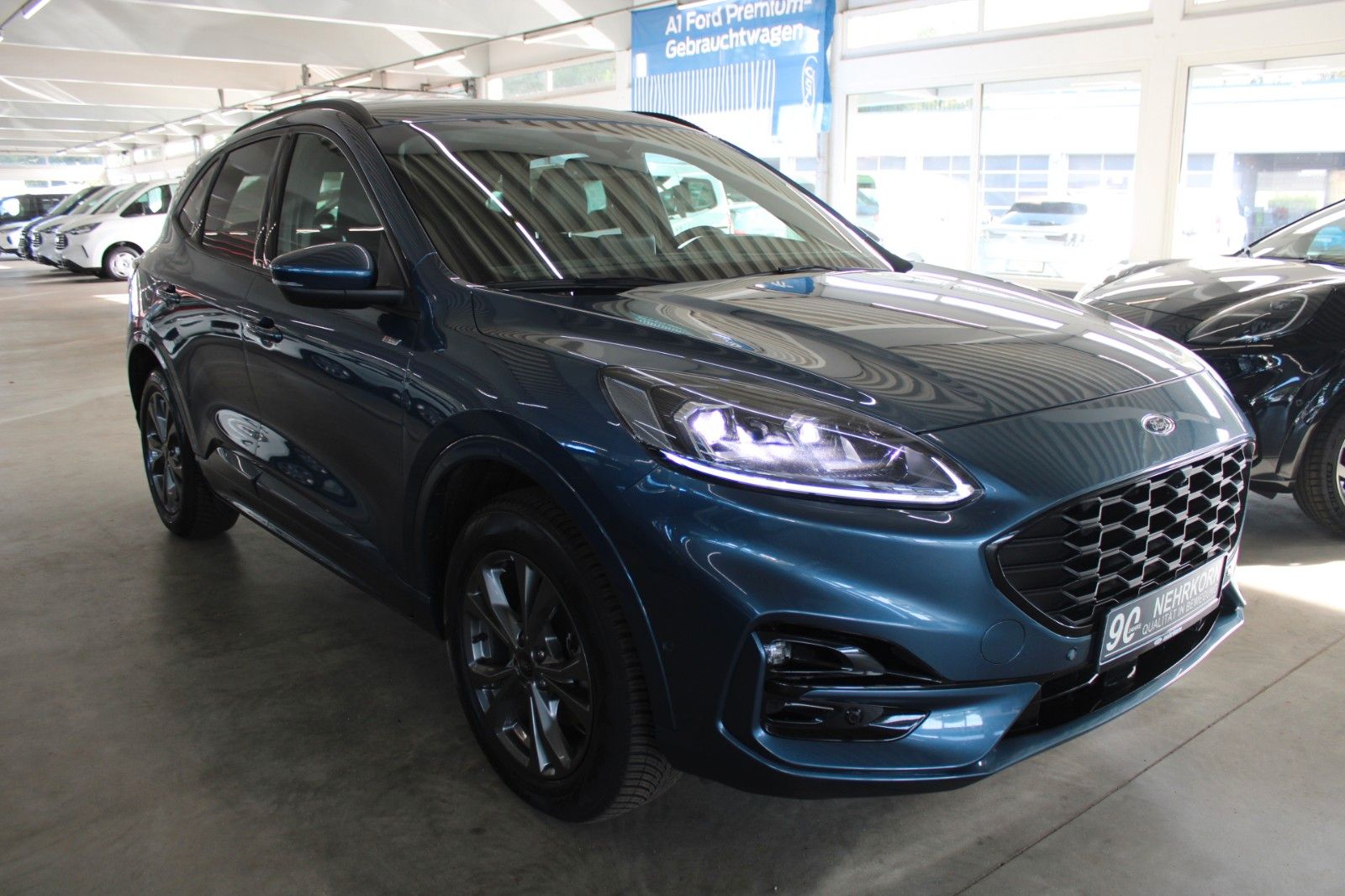 Fahrzeugabbildung Ford Kuga 2.5 PHEV ST-Line X LED B&O HUD ACC WinterP