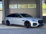 Jaguar XF Sportbrake R-Dynamic Black AWD D200 ° 3J Gara - Jaguar XF: R Dynamic Black