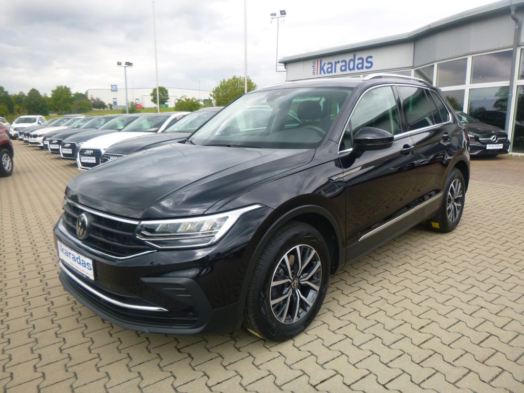 Volkswagen Tiguan — hlavná fotografia