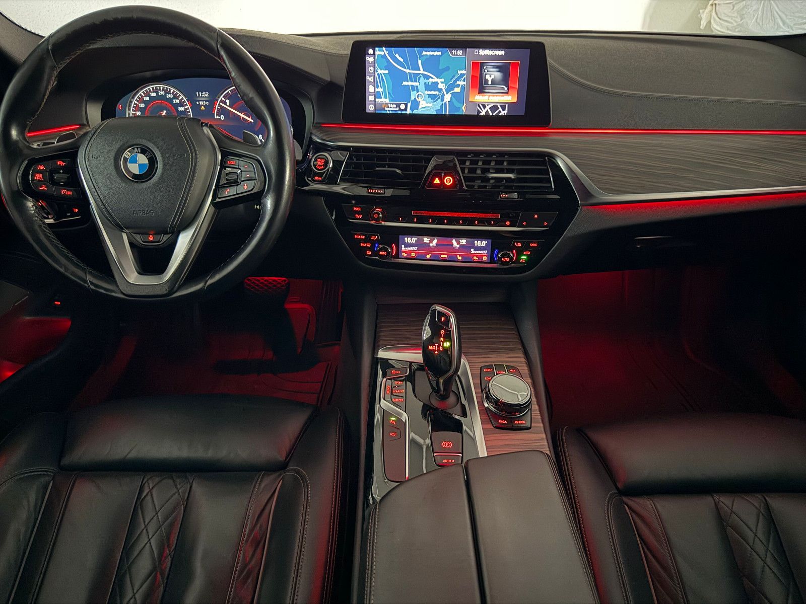Fahrzeugabbildung BMW 540 d xDrive SPORT Line/360*/LED/HuD/H&K/ACC