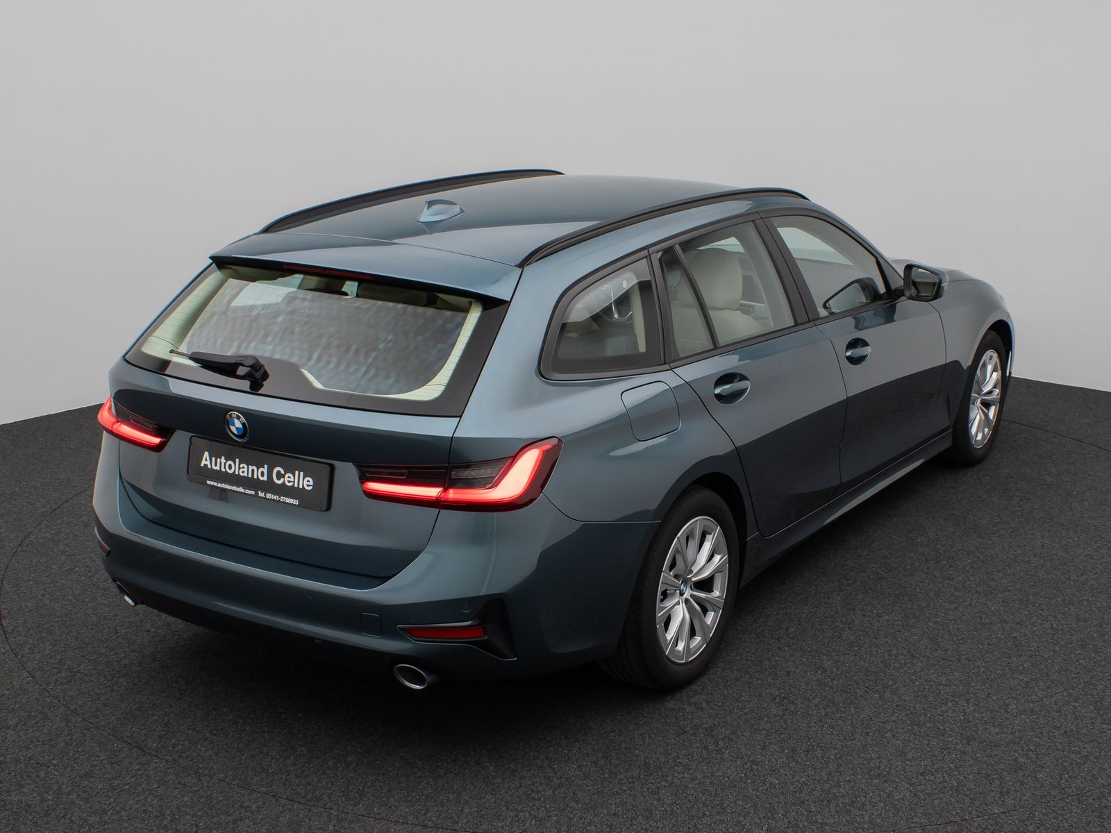 Fahrzeugabbildung BMW 320d xD CockPit+ Lenkrhzg Lordos Stndhz PDC AHK