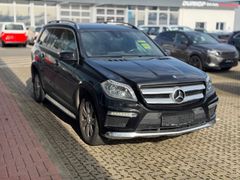 MERCEDES-BENZ GL 350 BlueTec 4Matic AMG/7-Sitzer/Panorama