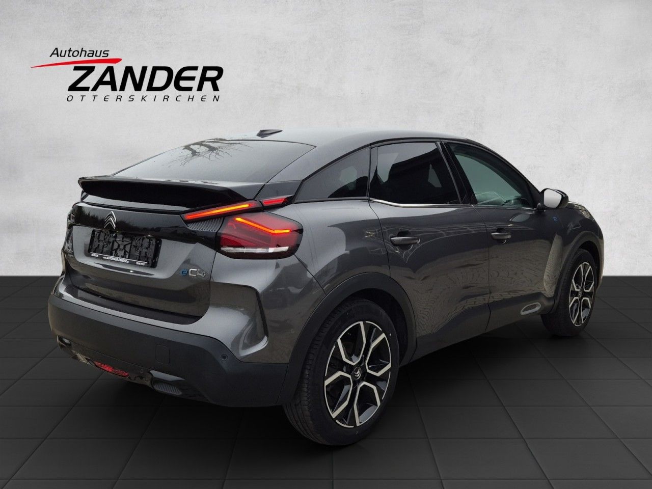 Fahrzeugabbildung Citroën C4 Lim. ë- Shine - viele Extras