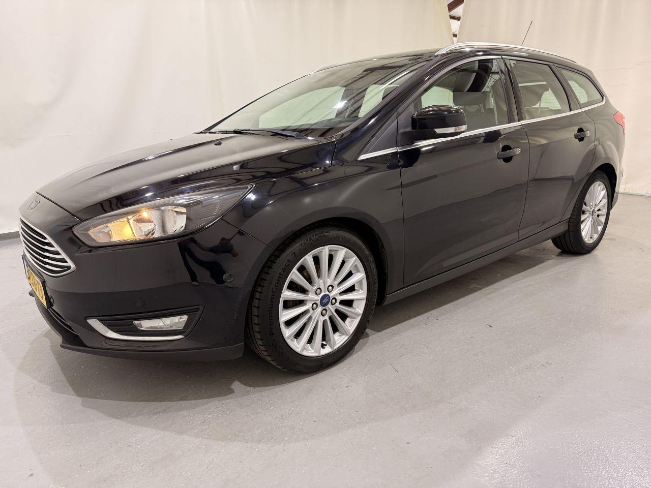 Ford Focus 2015 — фото 12