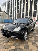 Porsche Cayenne Turbo 4.5 V8 Notverkauf - Porsche Cayenne aus 2004: Turbo