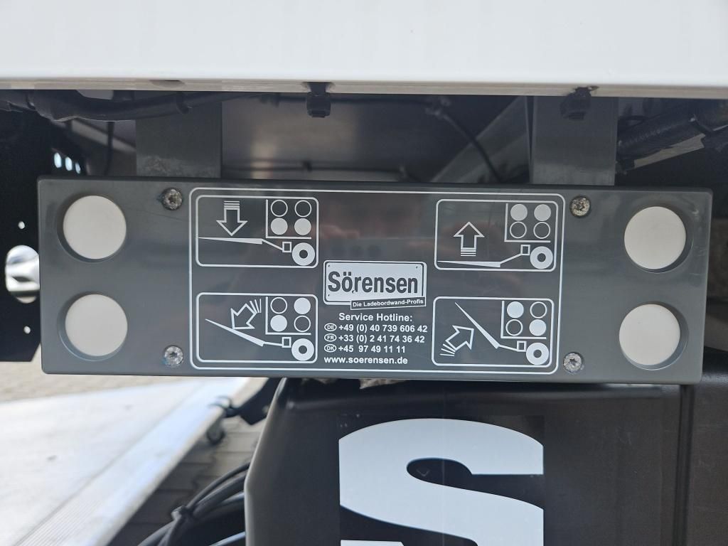 Fahrzeugabbildung Mercedes-Benz Sprinter 317 Koffer LBW 4.325 Navi RFK SHZ Klima