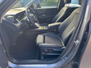 Mercedes GLB 200 - 11