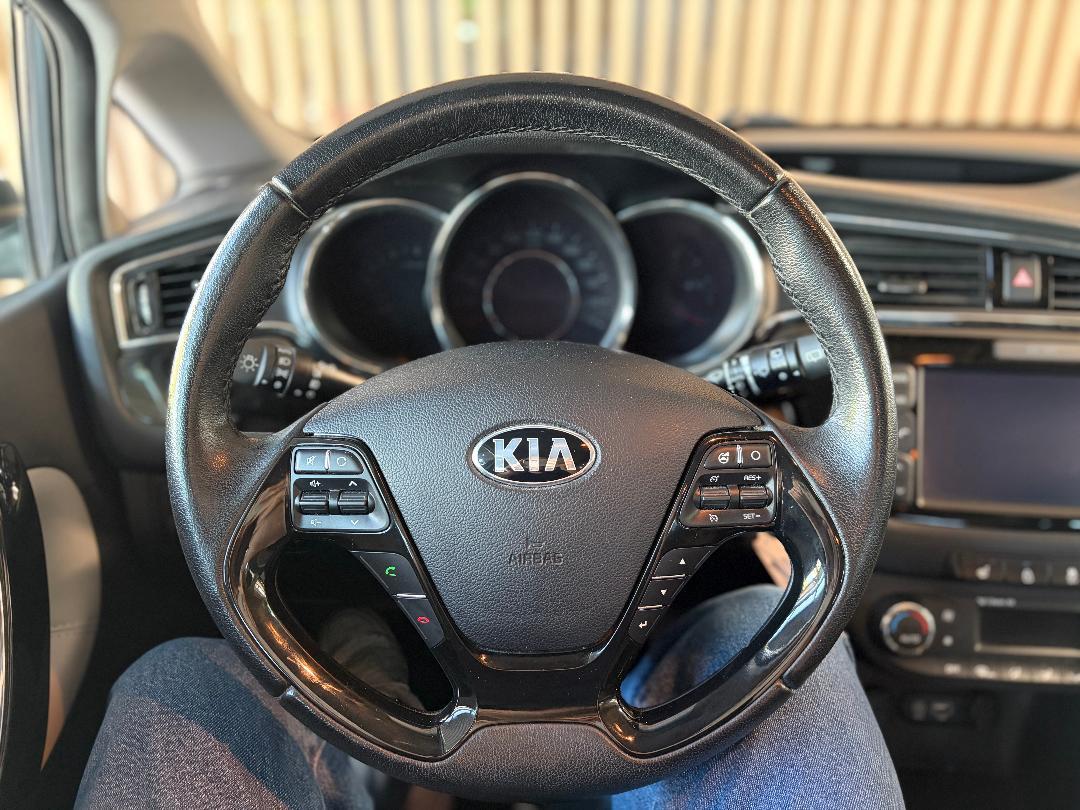 Kia cee'd SW Dream Team / Kamera / SHZ / Tempomat