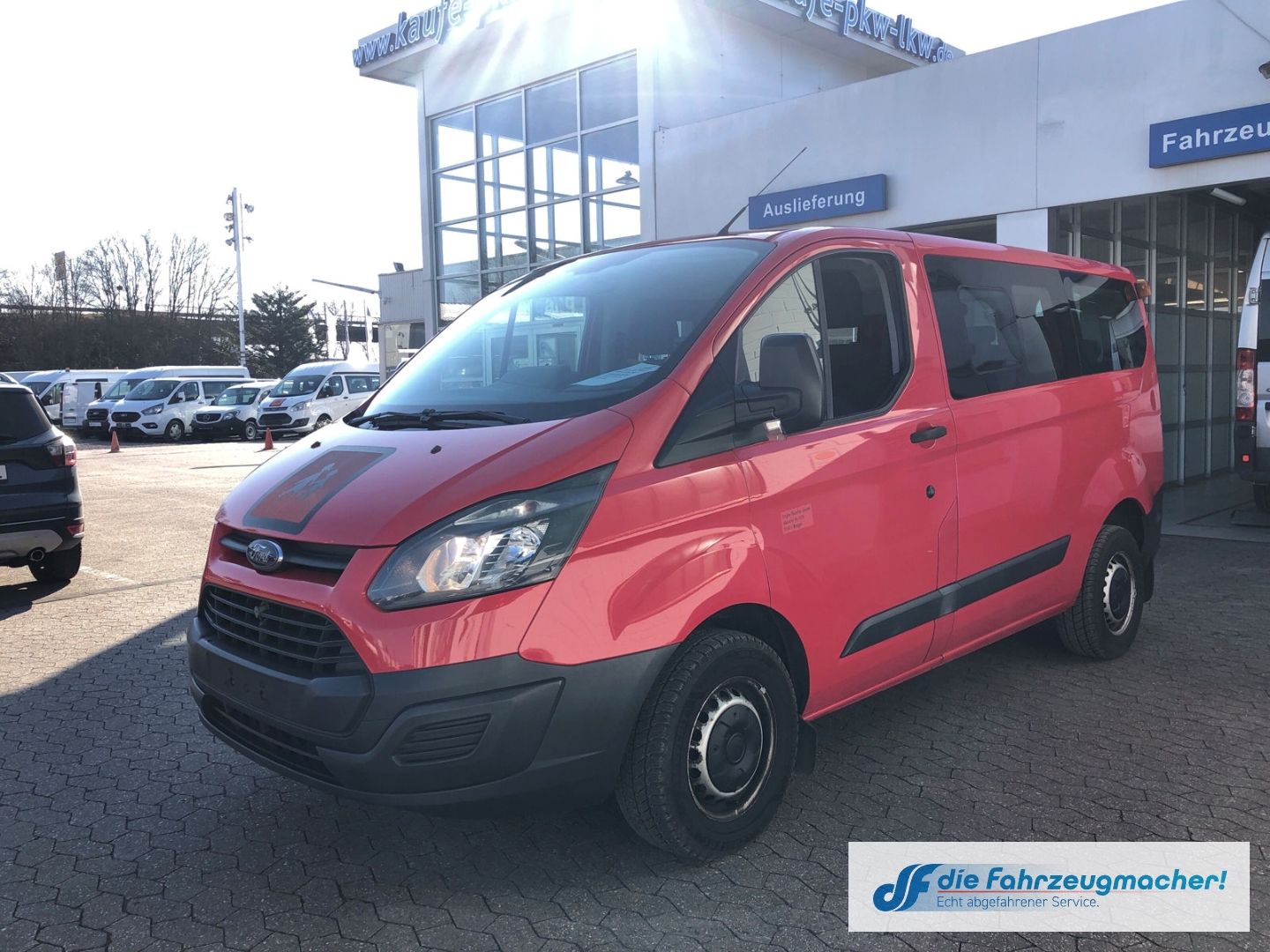 Fahrzeugabbildung Ford Transit Custom Kombi 300 L1 2.2 TDCi *8401 Expor