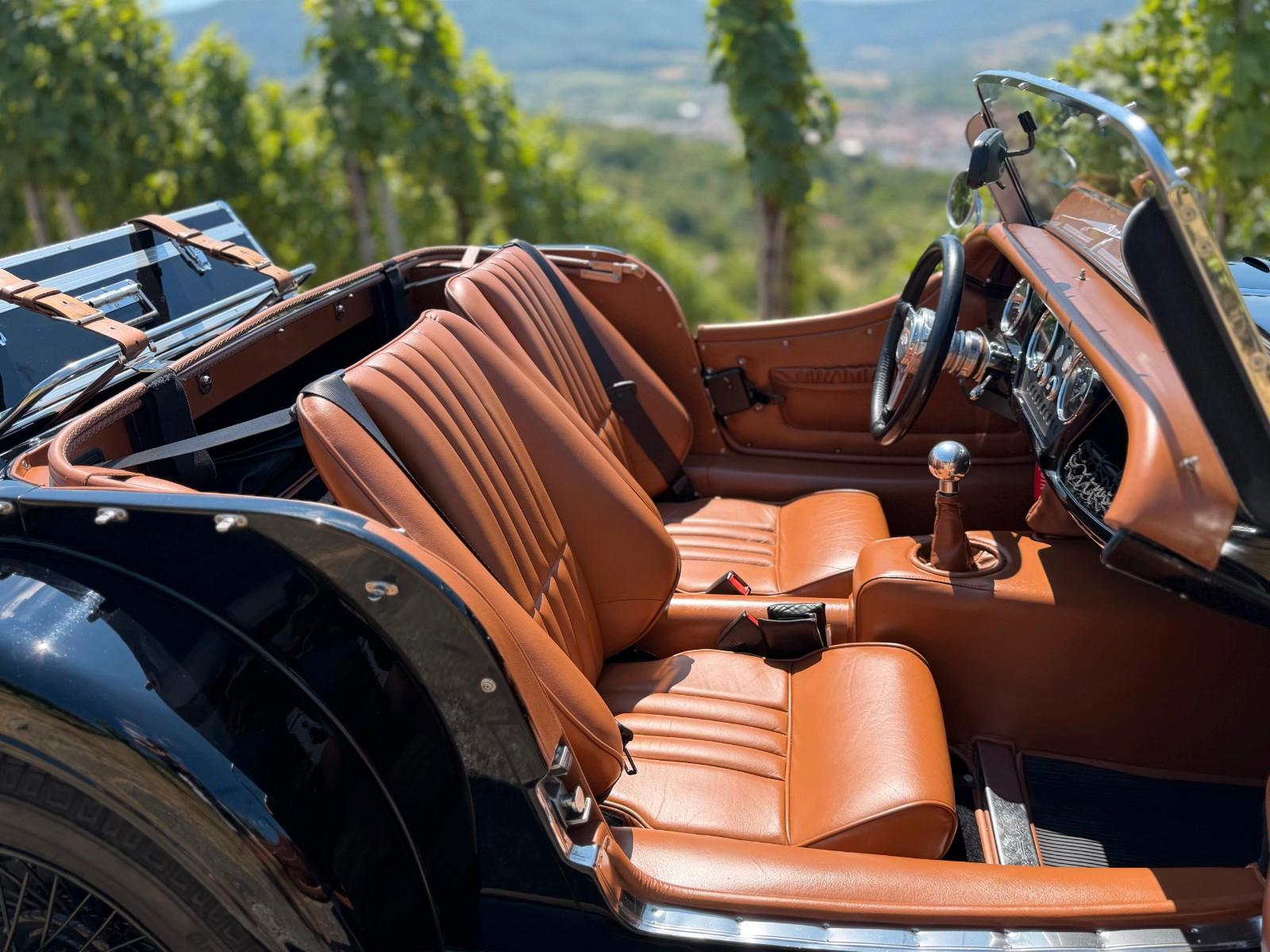 Morgan 4/4 / 1.6 5-G / 1.Hd. / Leder / Sport / Zubehör