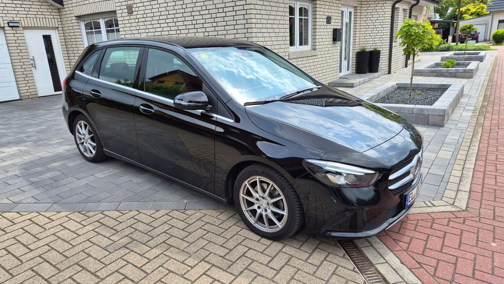 Image of Mercedes-Benz B 200
