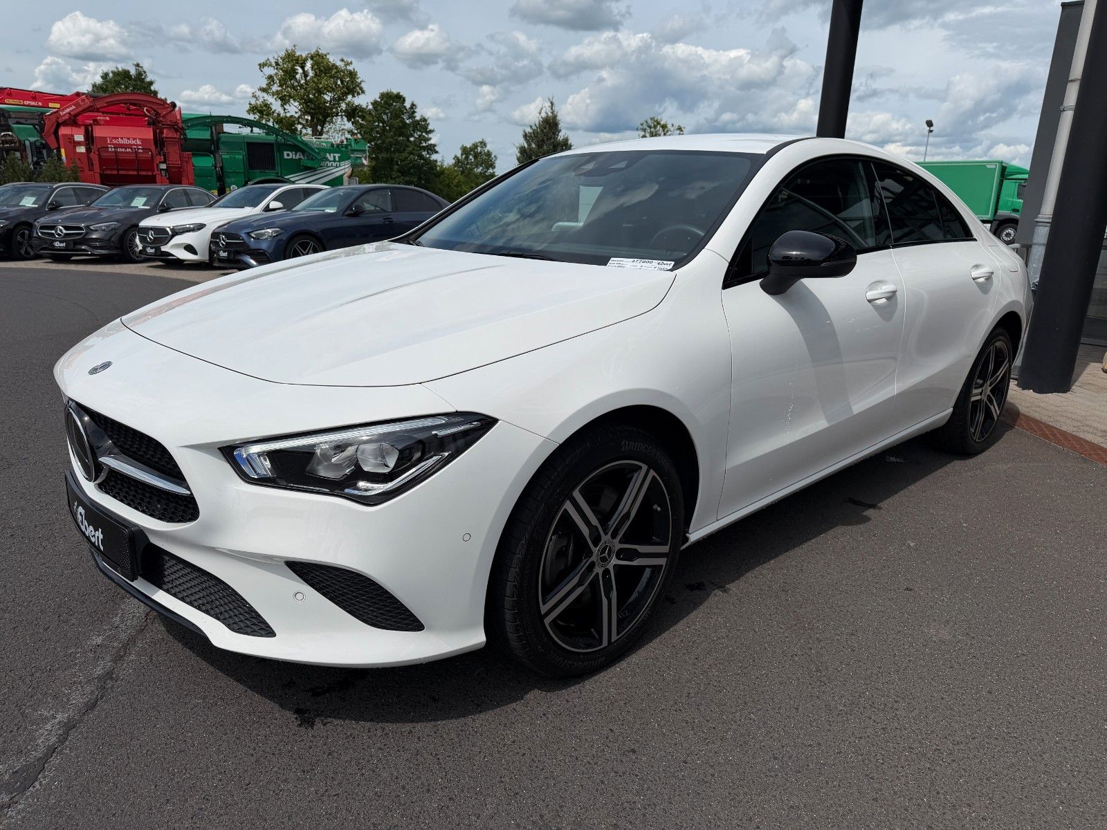 Fahrzeugabbildung Mercedes-Benz CLA 250 e Progressive Night+Distr+R-Kamera+Ambie