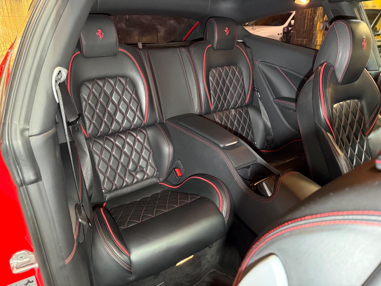 FERRARI FF 6.3 V12 PACK CARBONE