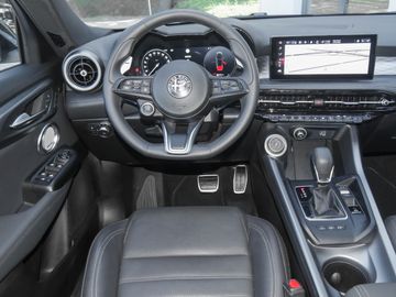 Alfa Romeo Tonale 1.3 PHEV Veloce 'KEYLESS'360°'SITZBELÜ.''