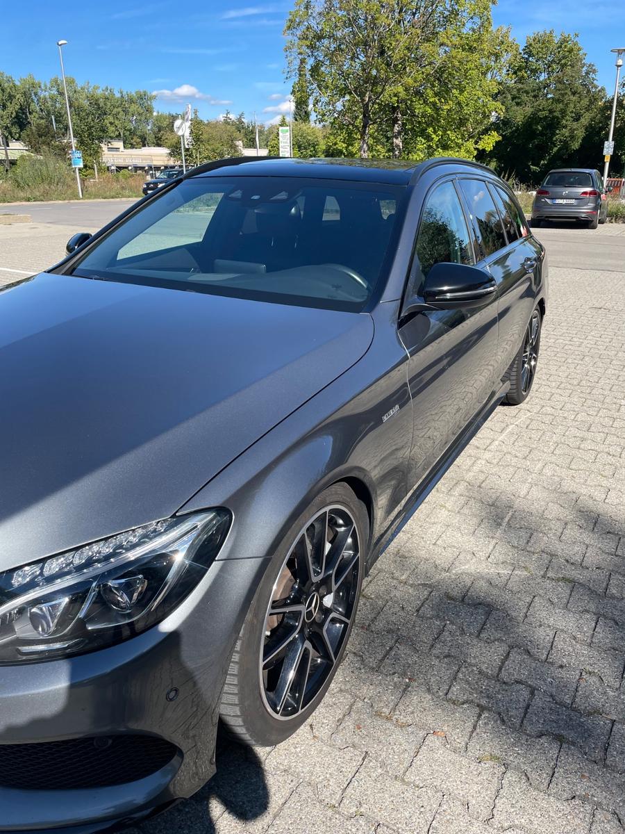 Mercedes-Benz C 43 AMG C 43 4MATIC T Autom. Standard