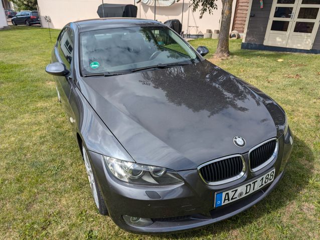 BMW 320i Coupé -