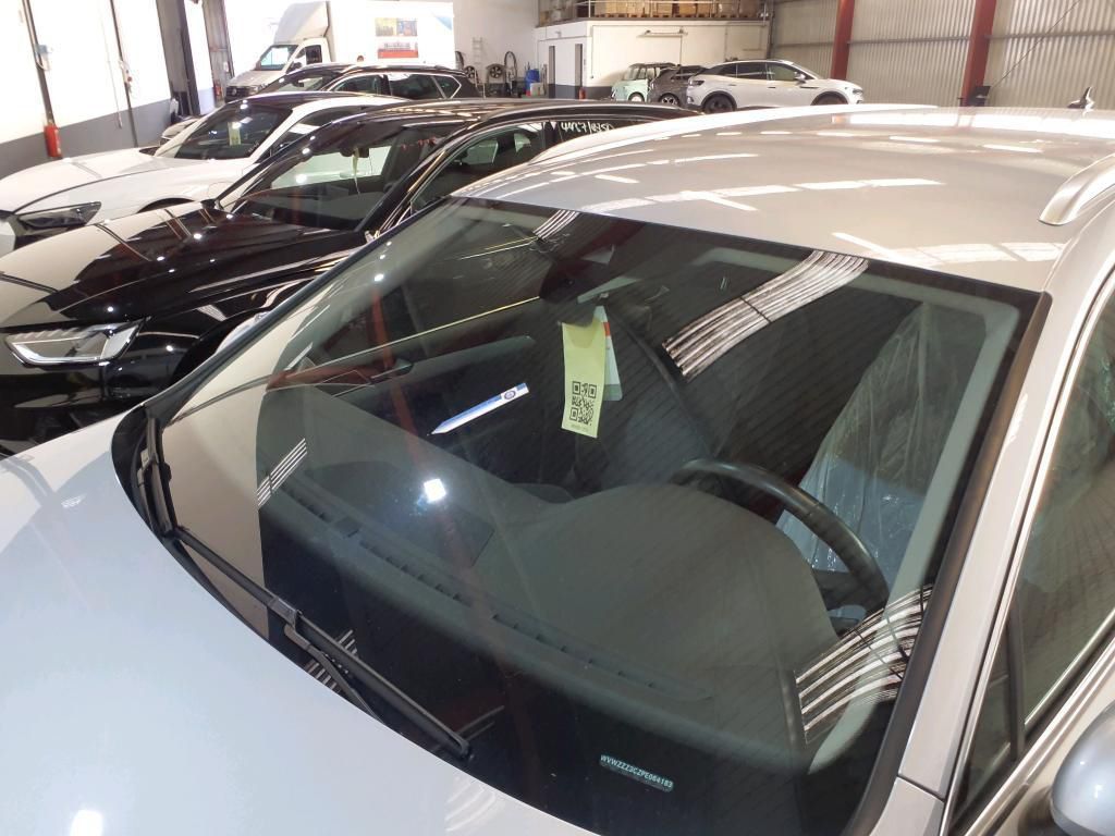 Volkswagen Passat Variant Business 2.0 TDI SCR Tempo*PDC*SH