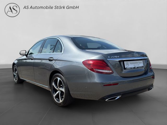 Fahrzeugabbildung Mercedes-Benz E 220 d Lim. Avantgarde+LED+Kamera+Schiebedach