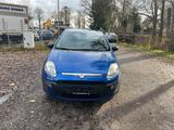 Fiat Punto 1.4 8V Active - Fiat Punto Active mit Benzin-Antrieb