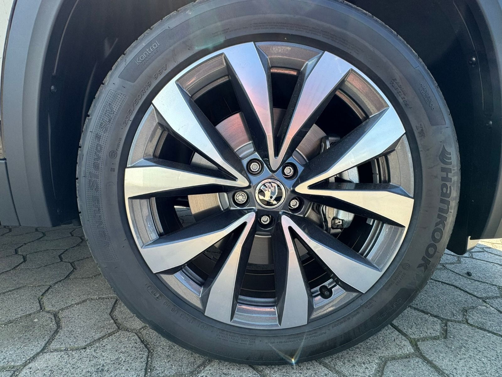 Fahrzeugabbildung SKODA Kodiaq 2.0 TDI DSG*360°Cam*ACC*AHK*Canton*