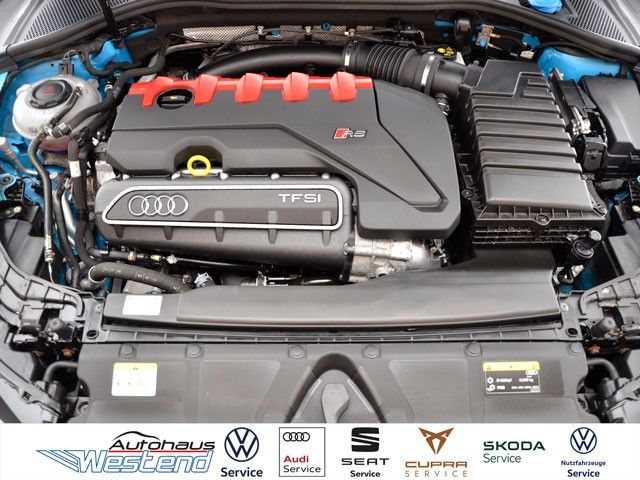 Fahrzeugabbildung Audi RS3 Sportback 2.5l TFSI 294kW qu. Matrix 280km/h