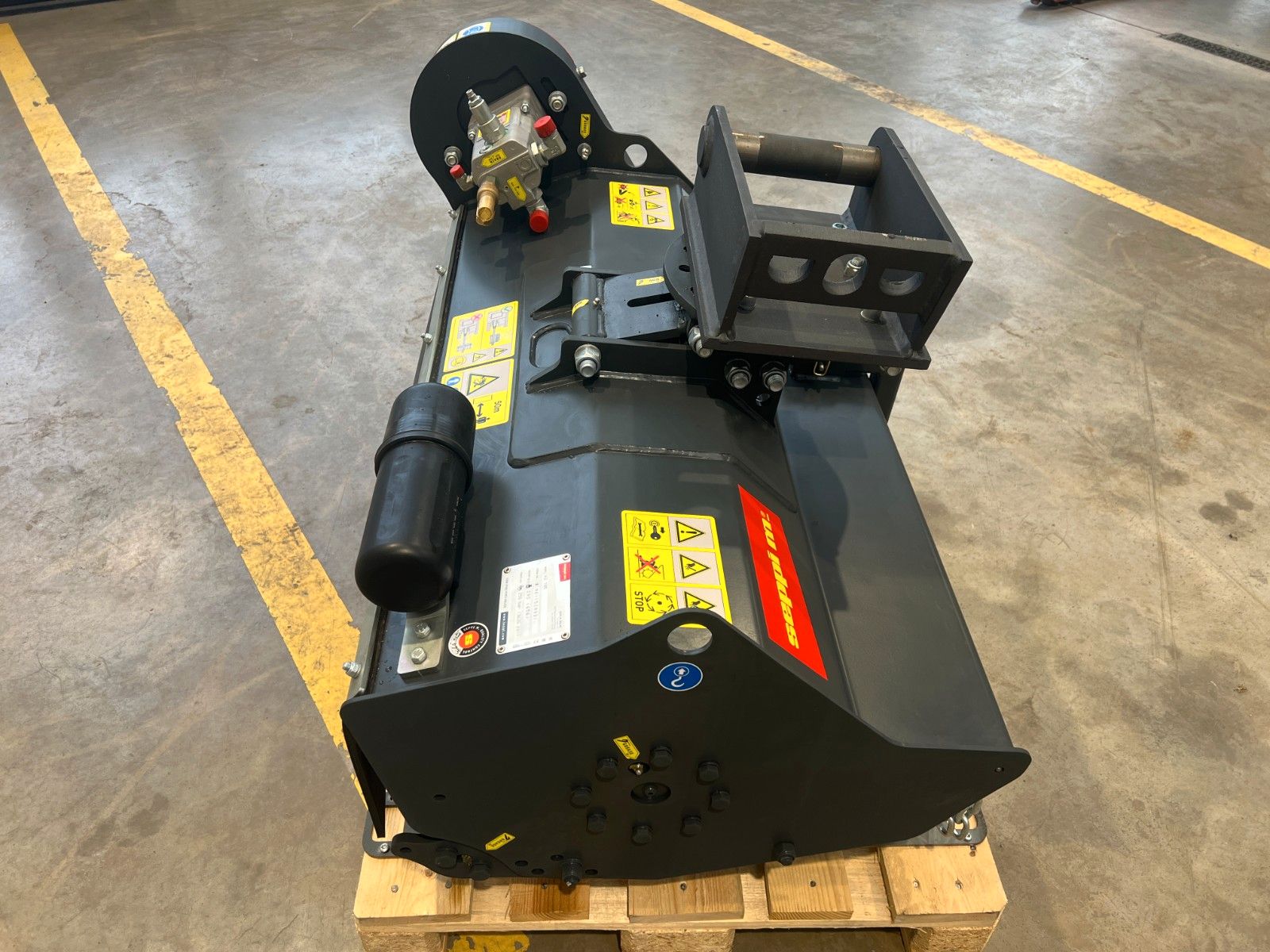 Fahrzeugabbildung Andere Seppi M. H3 105 / Schlegelmulcher 2-5to lagernd!