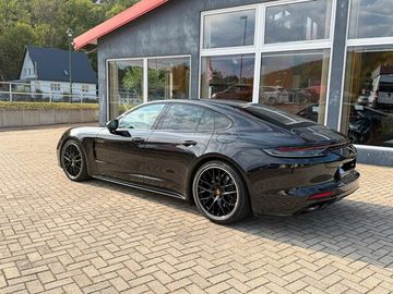 Porsche Panamera - 5