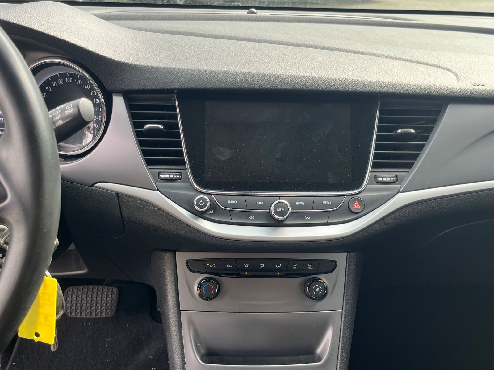 Fahrzeugabbildung Opel Astra K Lim. 5-trg. Edition DISPLAY DEFEKT