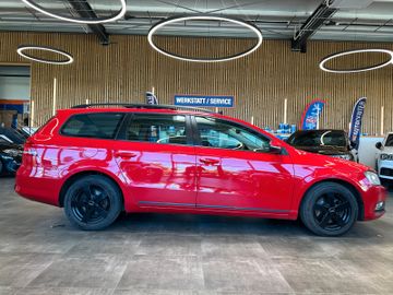 Volkswagen Passat *PANO*TEMPO*NAVI*PDC*AHK*