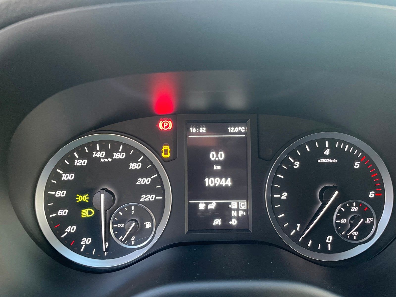 Fahrzeugabbildung Mercedes-Benz Vito 116 CDI Tourer 2xKlima Kamera LED