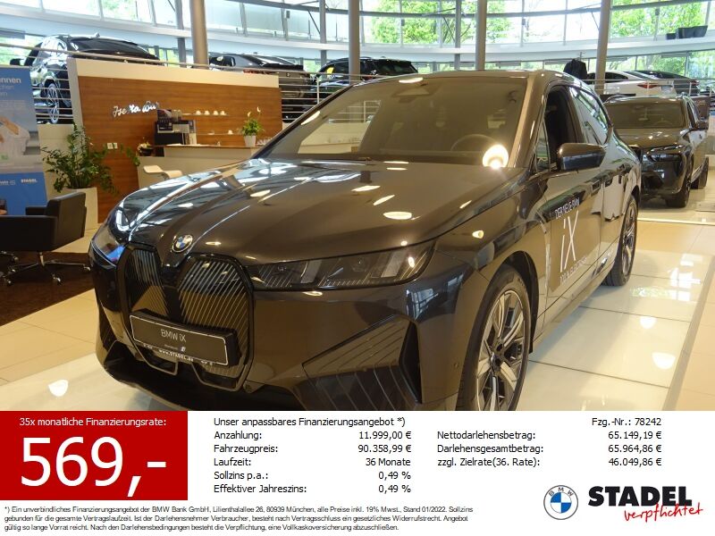 BMW iX xDrive45