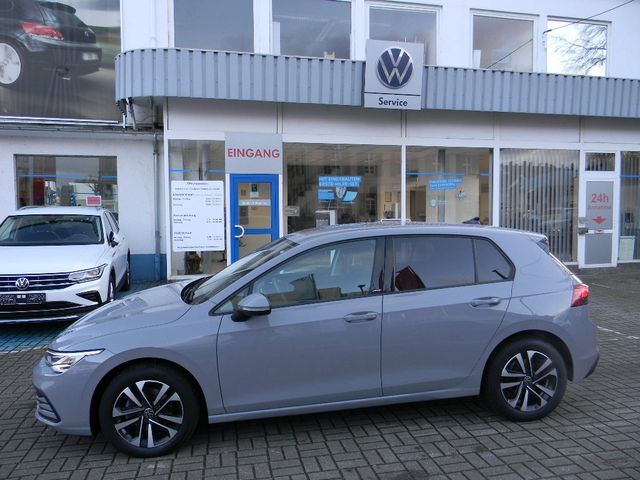 Volkswagen Golf VIII Lim. United 1,5 TSI  6 Gang