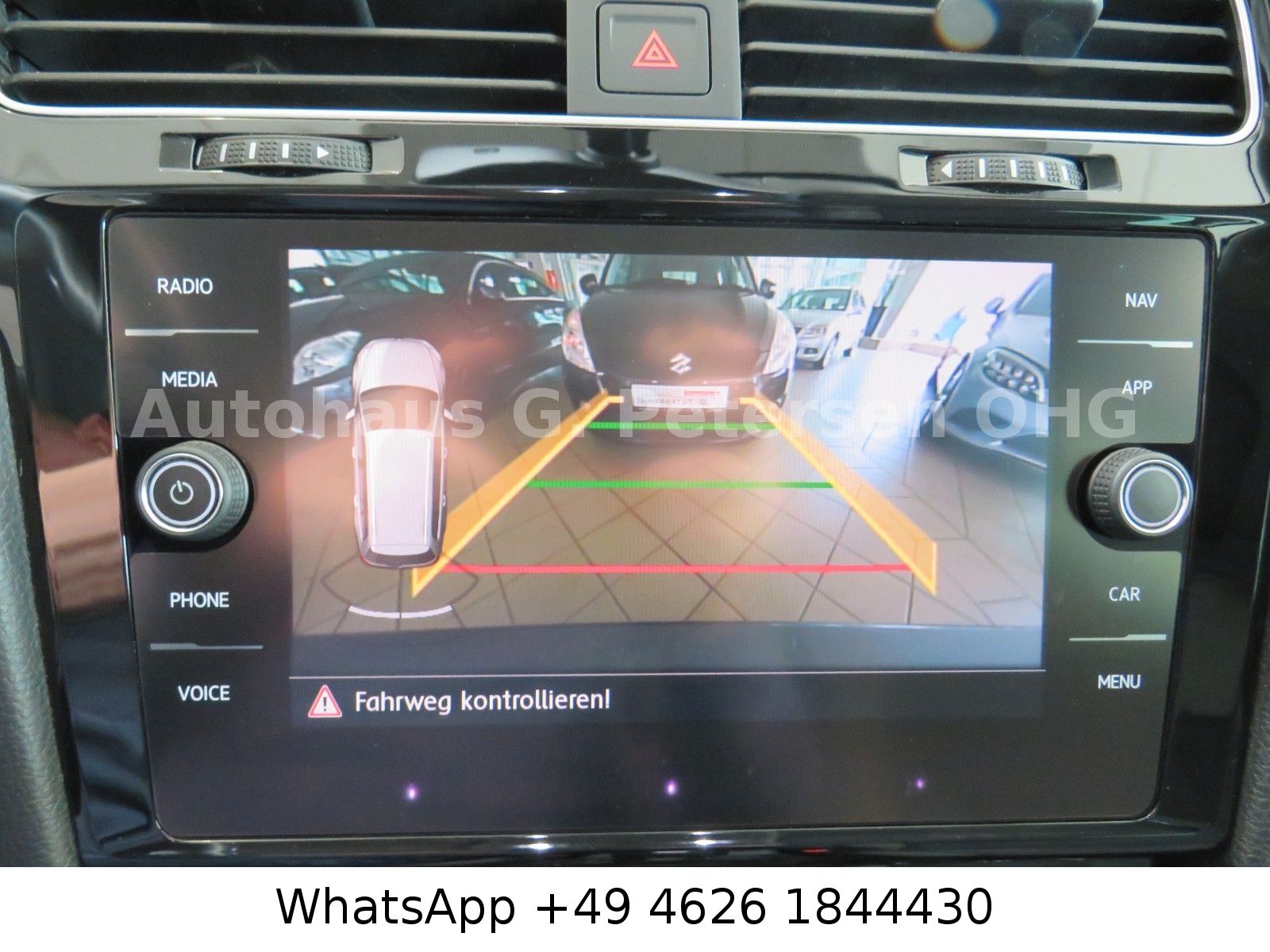 Fahrzeugabbildung Volkswagen Golf 7 Var. Highli*Panorama*AHK*Navi*ACC*LED*CAM