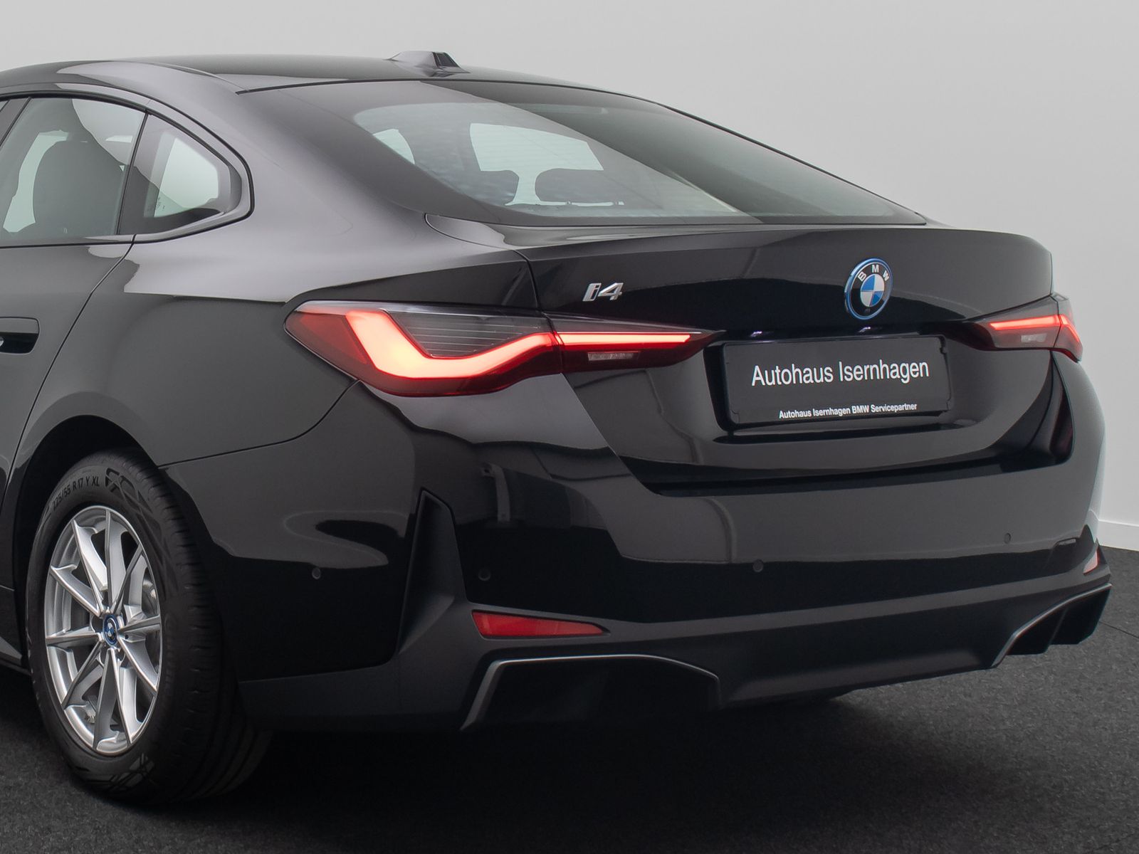 Fahrzeugabbildung BMW i4 eD35 Gran Coupe DAB Kamera Cockpit+ Widscreen