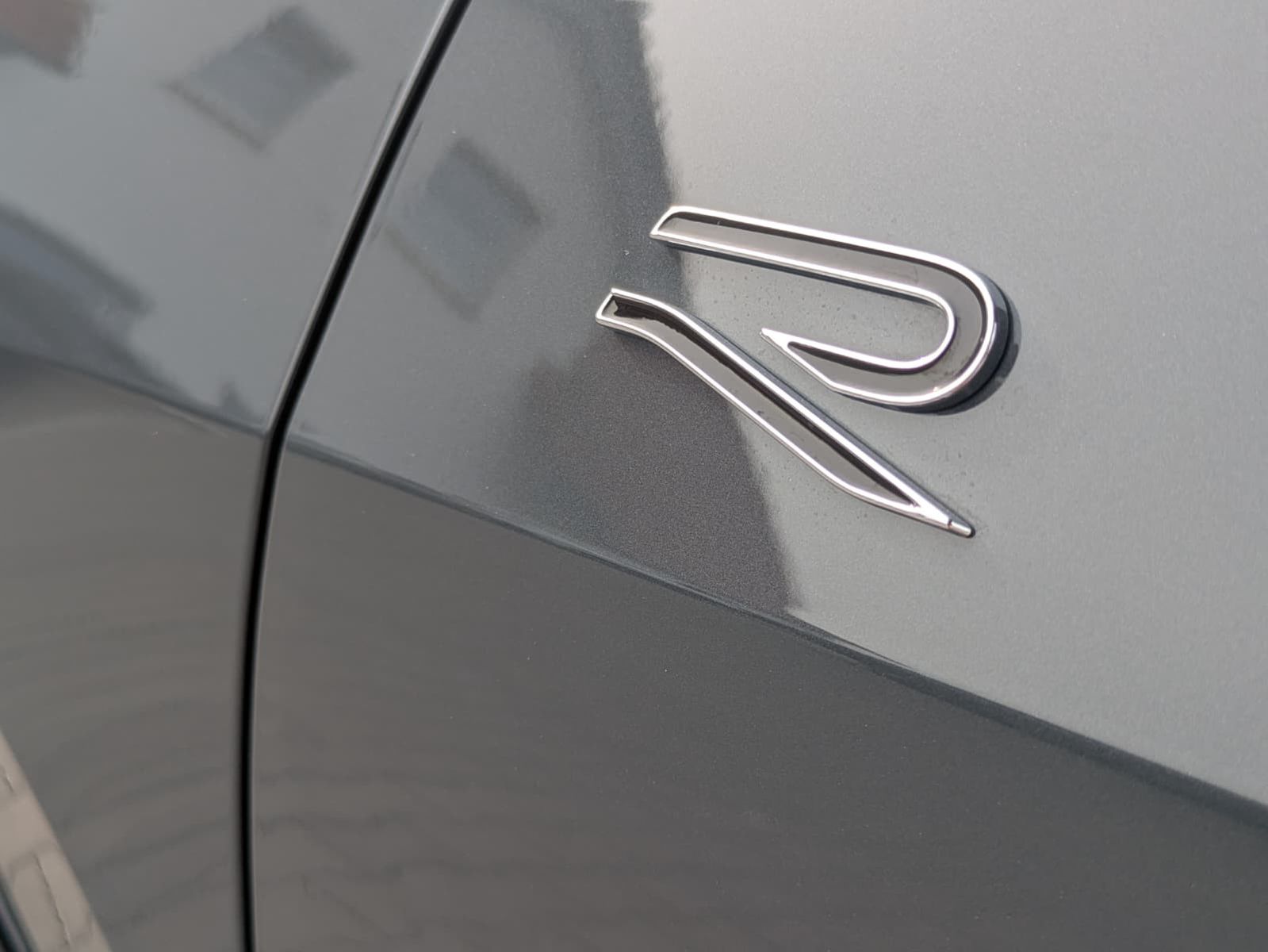 Изображение автомобиля Volkswagen Tayron 2.0 TDI 4M R-Line BLACK*7Si*MATRIX*PANO