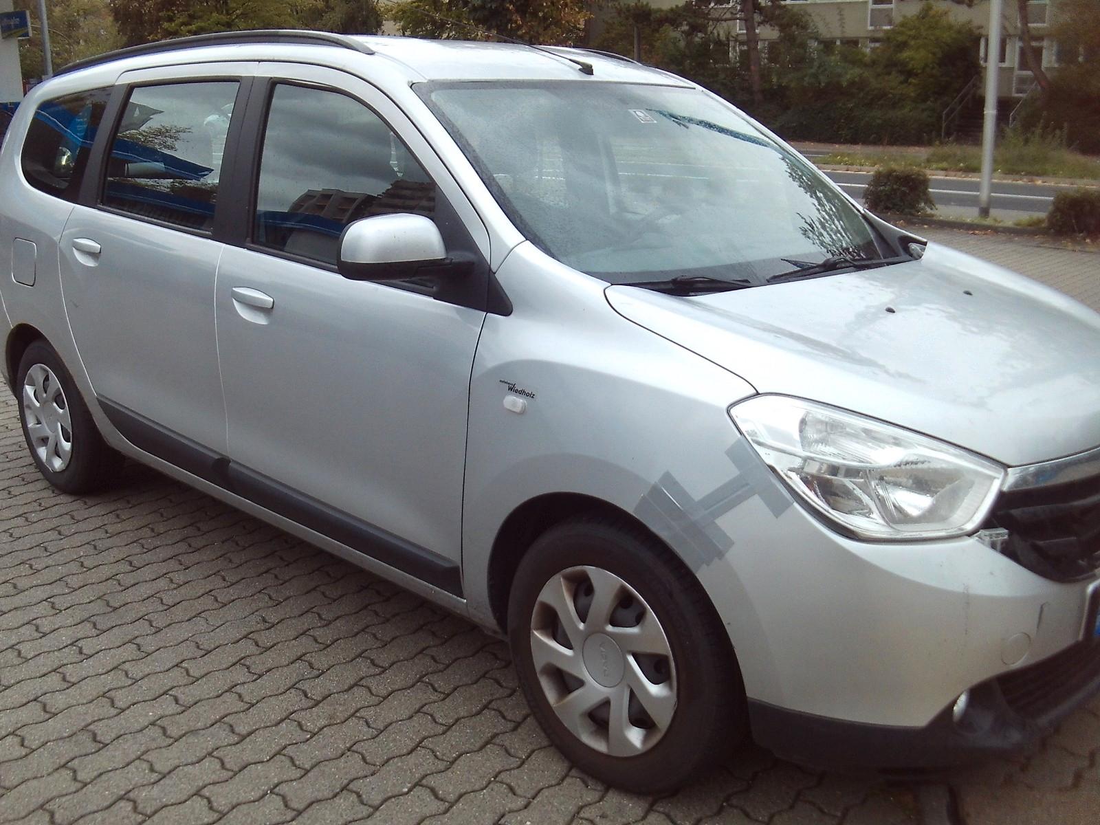 Dacia Lodgy 2013 — вигляд ззаду