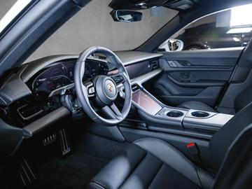صورة مصغرة 14 لـ 2026 Porsche TAYCAN