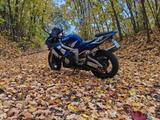 Yamaha YZF-R6 - YAMAHA 2002 R6