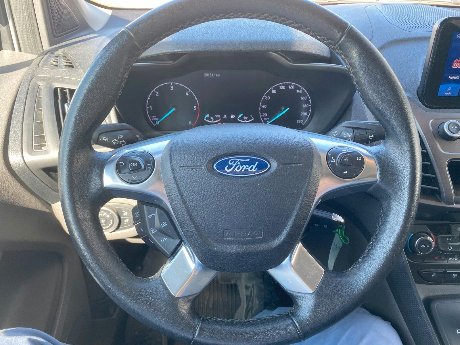 Fahrzeugabbildung Ford FORD Transit Connect 230 L2 S&S Autm.Trend,1Hd